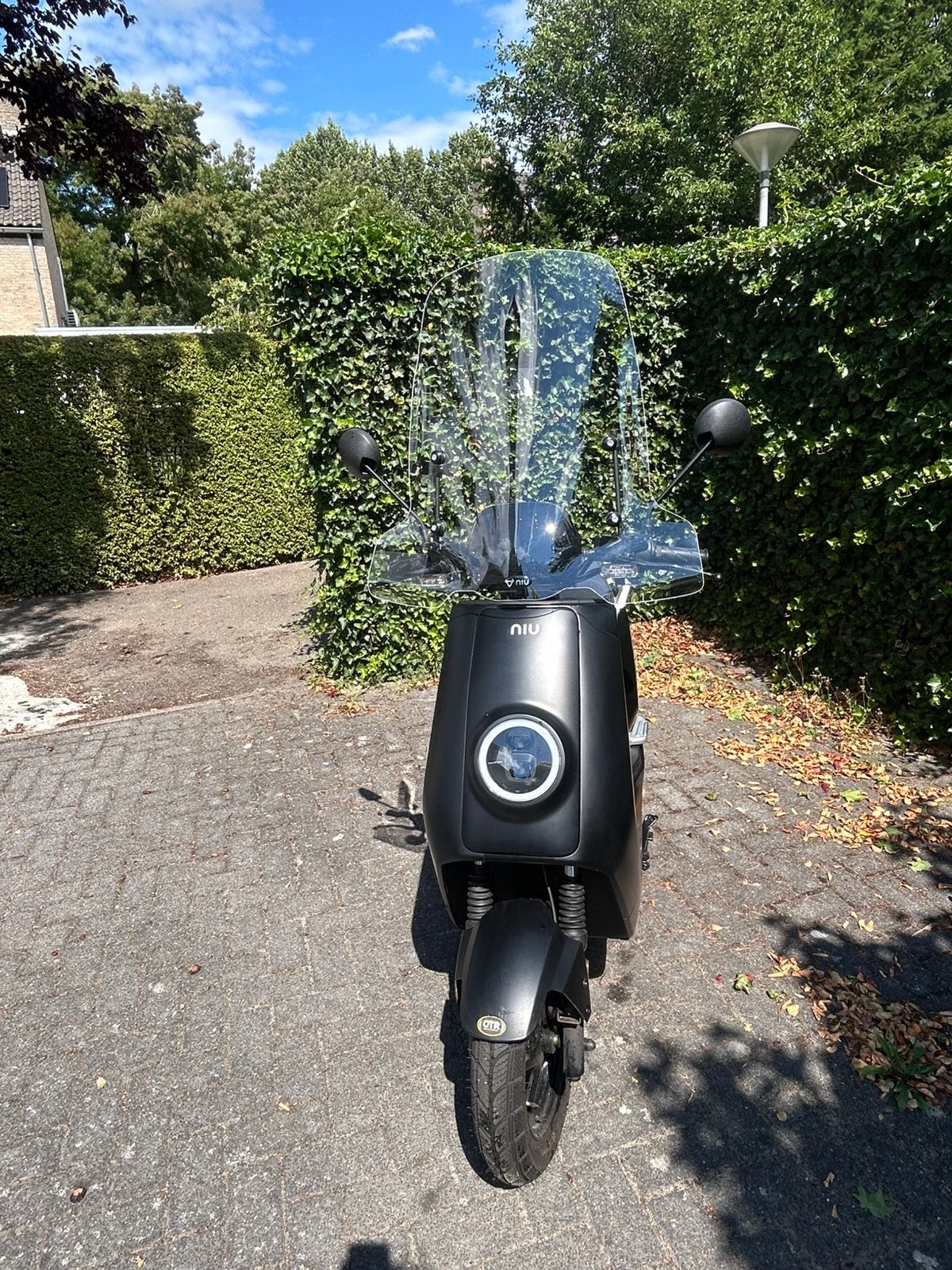 NUI NQi Sport Lite E5 scooter ~ Mat zwart ~1234 km stand, Elektrisch, Zo goed als nieuw, Ophalen, Overige merken