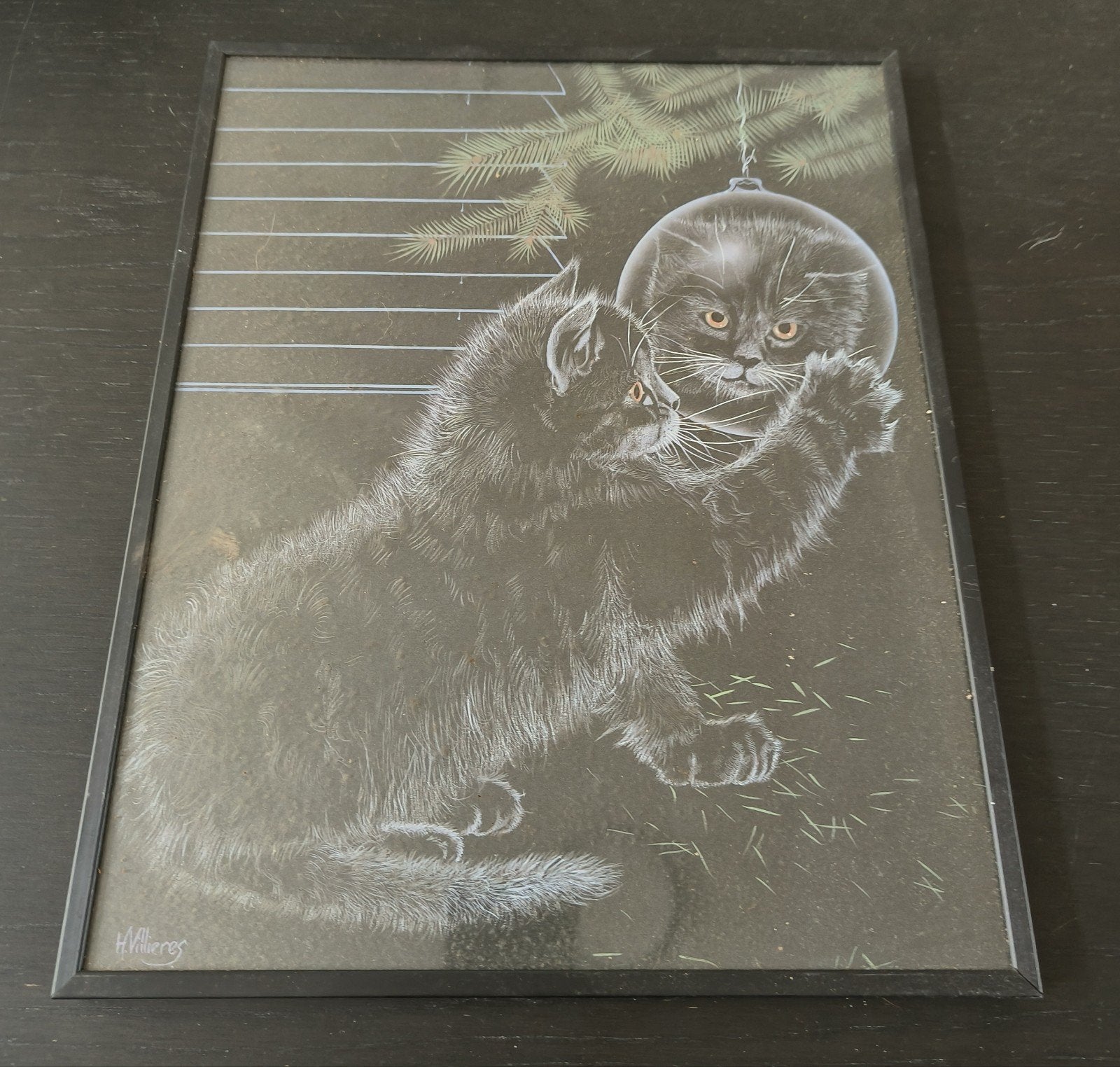 Schilderij van kat met kerstbal - H. Willieres, Minder dan 50 cm, Oorspronkelijke maker, Ophalen of Verzenden, Zo goed als nieuw