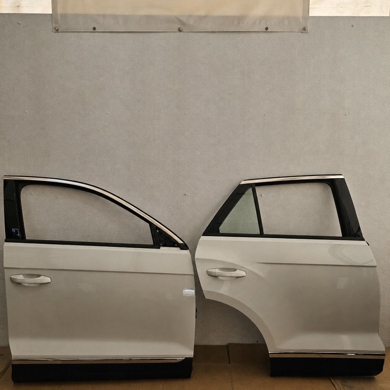 T-Roc LC9a portier deur voor achter rechts, Auto-onderdelen, Carrosserie en Plaatwerk, Achterklep, Volkswagen, Rechts, Nieuw