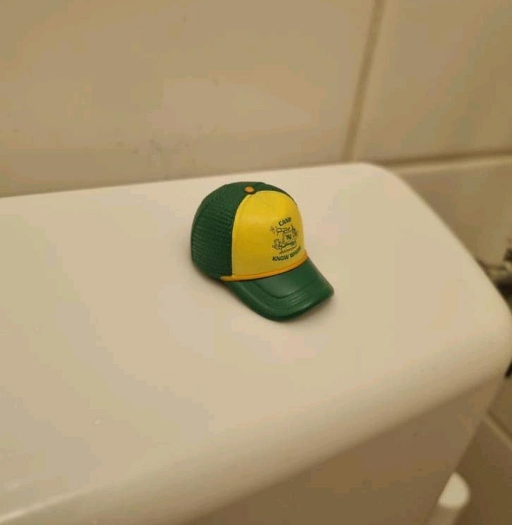 Stranger Things Camp Know Where Trucker Hat mini, Ophalen of Verzenden