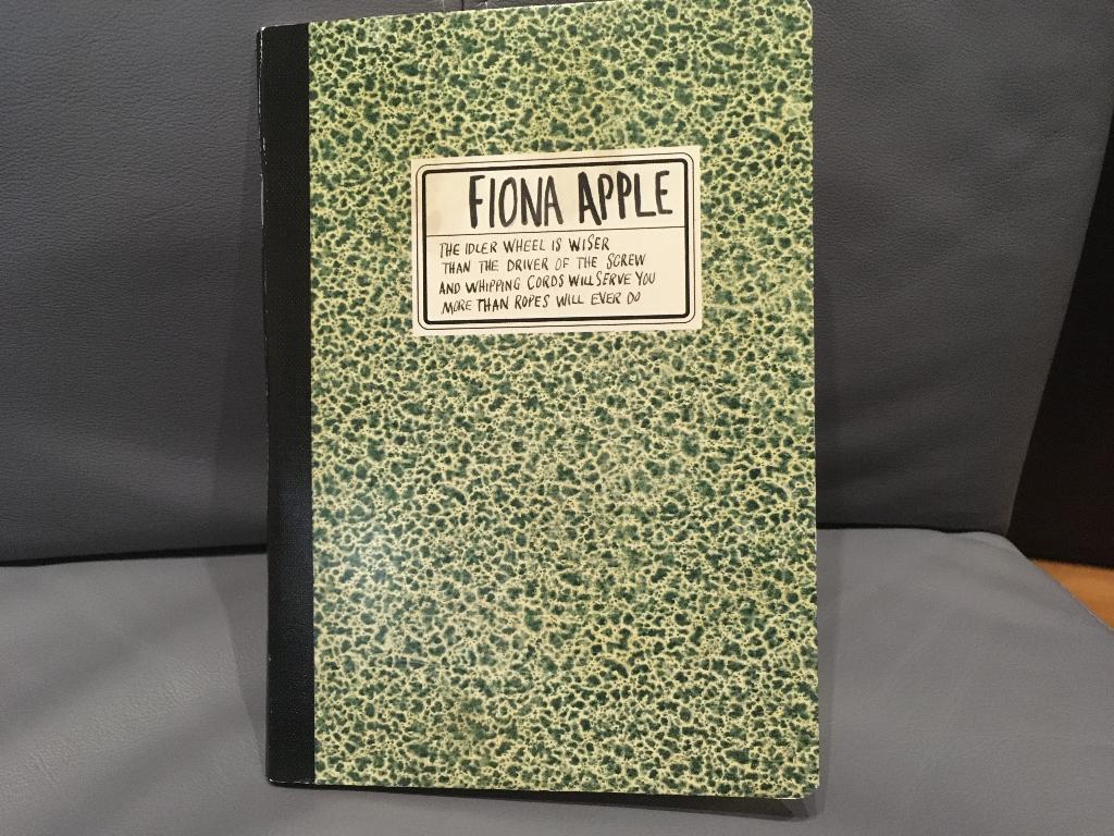 Fiona Apple - The Idler Wheel is Wiser... cd + dvd Lt. Ed., Cd's en Dvd's, Ophalen of Verzenden, Gebruikt