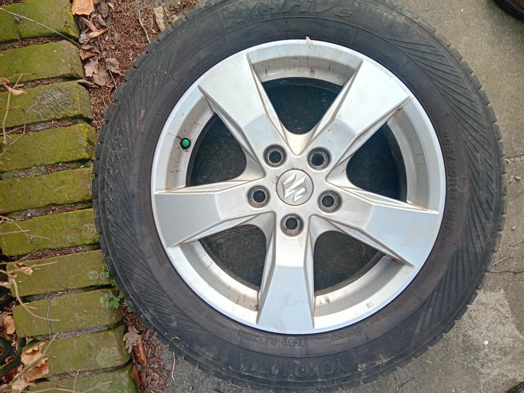 Wielenset Suzuki Vitara 205/60R16 winterbanden, Ophalen of Verzenden, Gebruikt