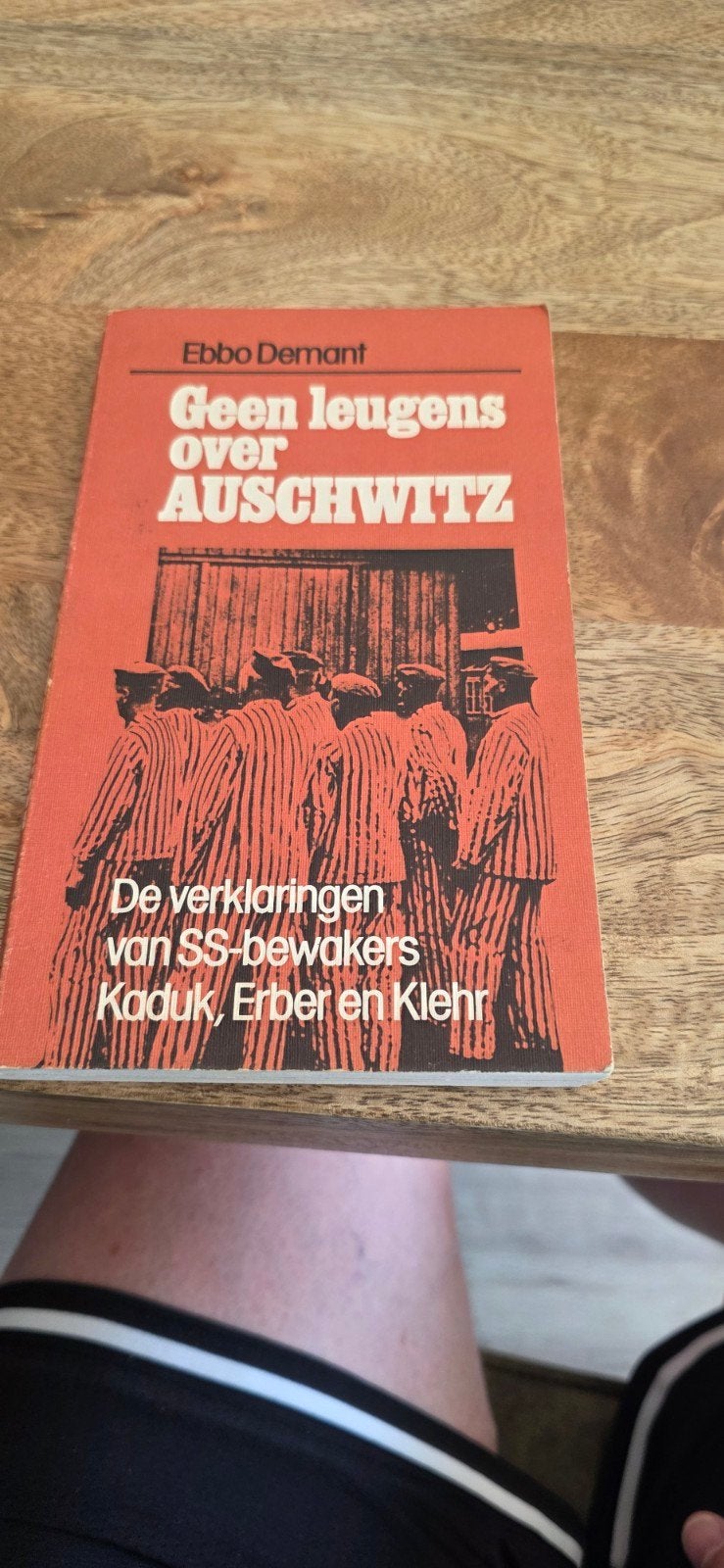 Geen leugens over Auschwitz - Ebbo Demant, Boeken, Verzenden, 20e eeuw of later, Gelezen, Ebbo Demant