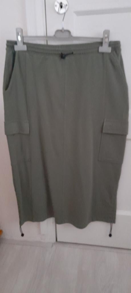 Nieuwe leger groene cargo rok mt L, Ophalen of Verzenden, Nieuw, Groen, Onder de knie