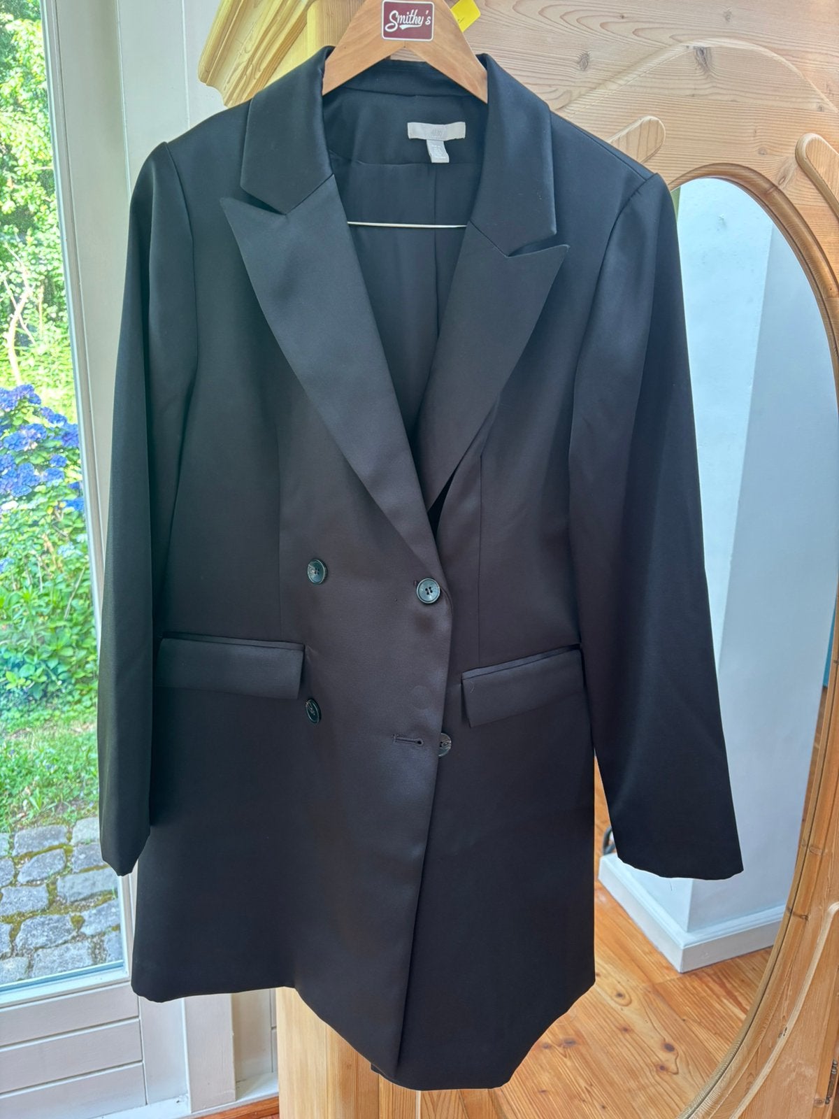 Elegante zwarte blazer jasje h&m 44 licht glanzend nieuw, Ophalen of Verzenden, Zo goed als nieuw, Maat 42/44 (L), Zwart