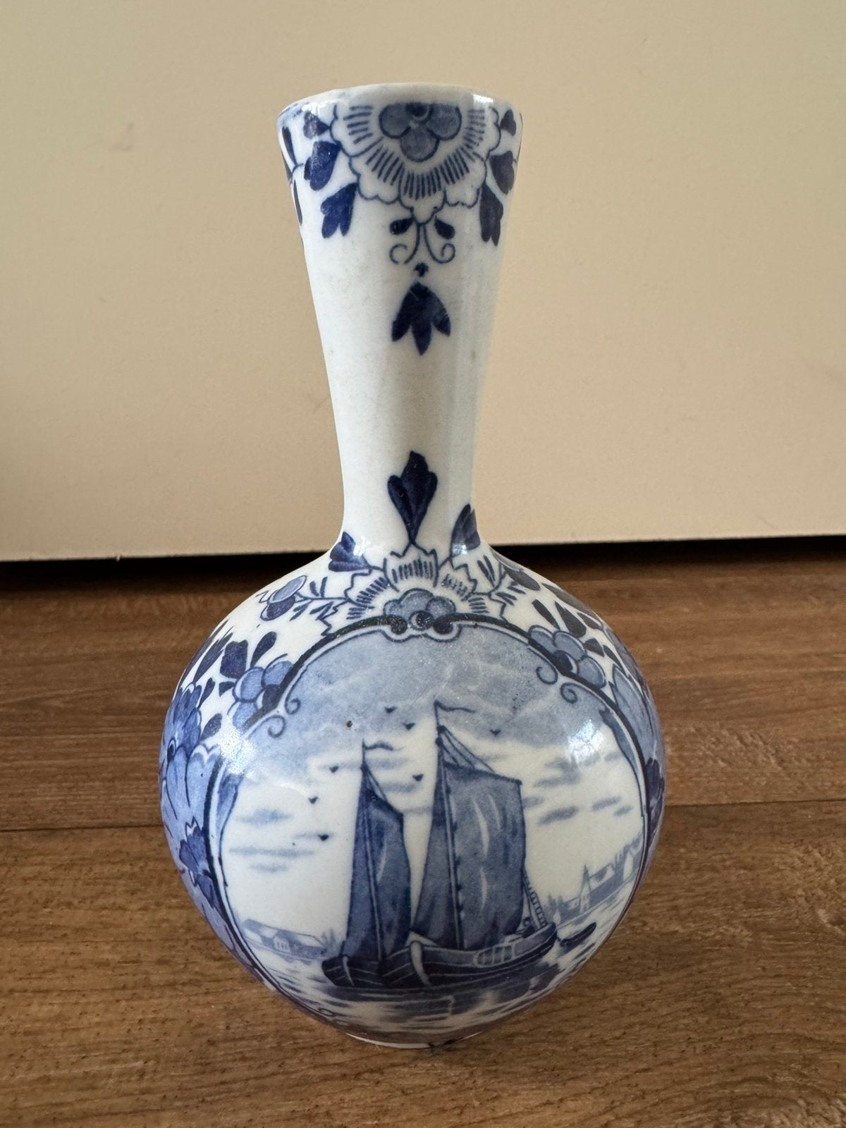 Bolvaasje, Antiek en Kunst, Ophalen of Verzenden
