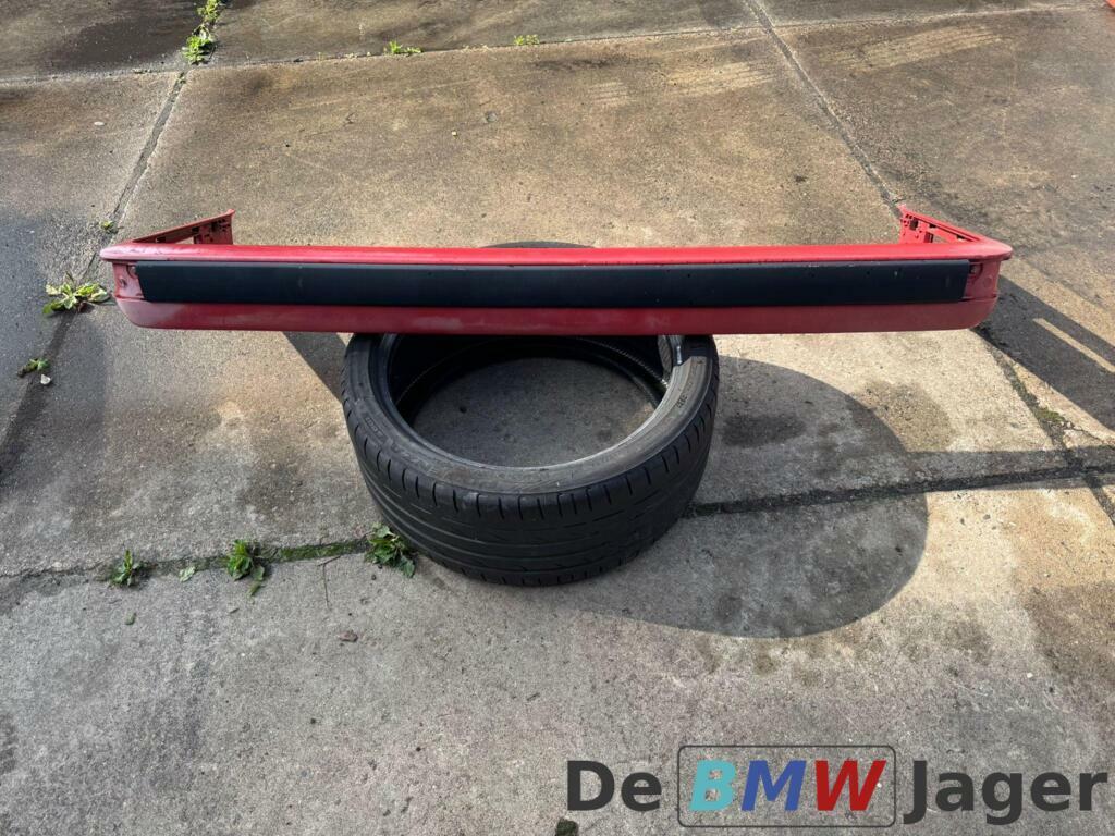 Achterbumper rood BMW 3-serie E30 ('87-'92) 51121953647, Auto-onderdelen, Gebruikt, Ophalen of Verzenden, Achter, Bumper