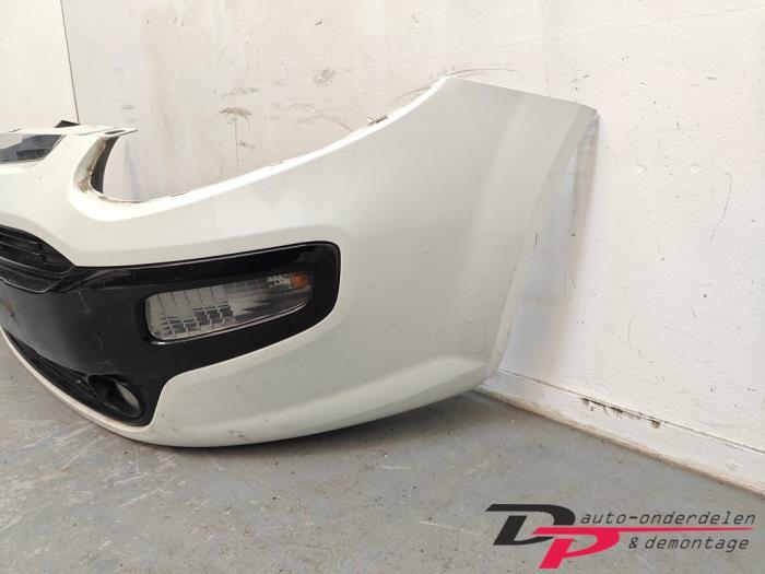 Voorbumper van een Fiat Punto (296A), Gebruikt, -, -, Ophalen of Verzenden