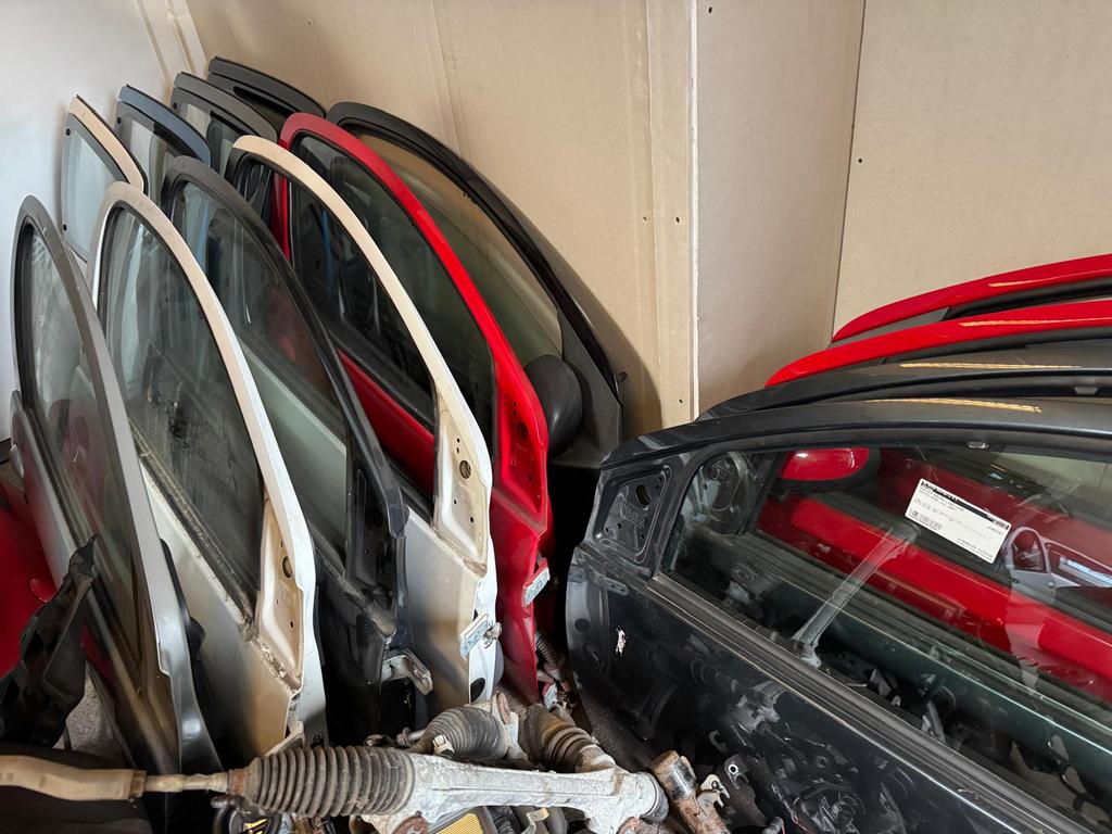 Links en rechts 3 deurs diverse kleuren c1 aygo 107, Ophalen, Links, Citroën, Deur