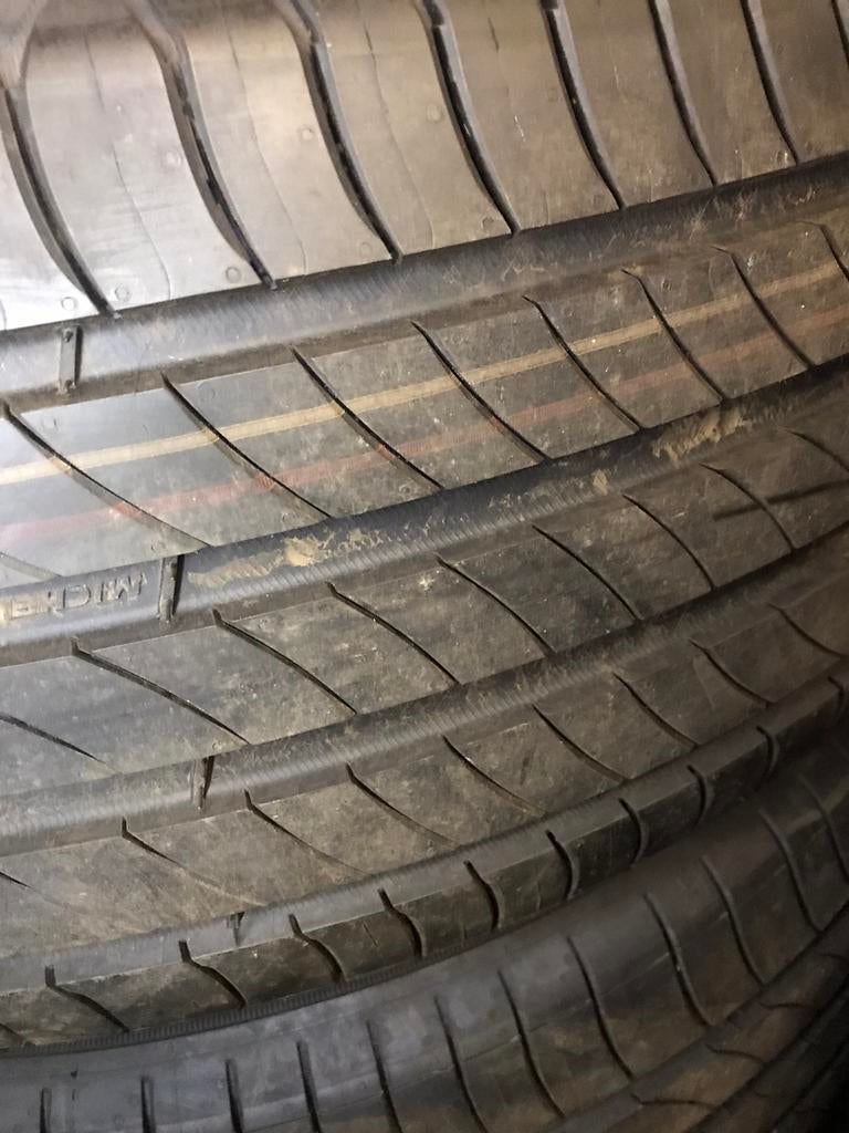 “225 55 18 michelin. Demo. Puntjes zitten er nog op”, Auto-onderdelen, Banden en Velgen, Band(en), Zomerbanden, 18 inch, 225 mm
