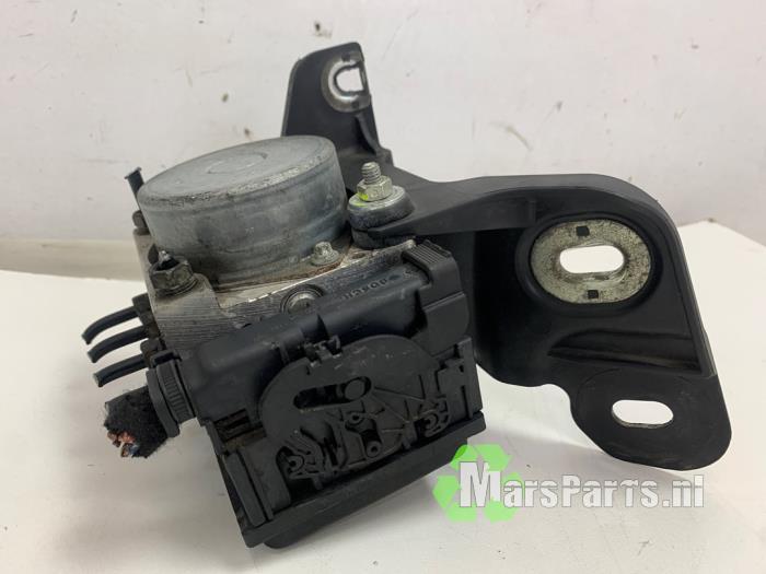 ABS Pomp van een Opel Corsa, Gebruikt, -, -, Opel