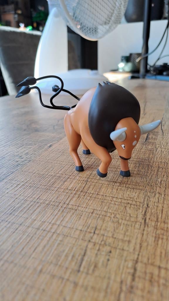 Pokémon Scale world figuur Tauros, Ophalen of Verzenden, Zo goed als nieuw