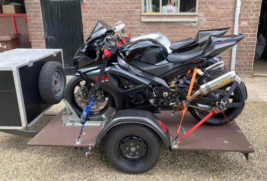 Motortrailer/aanhanger te huur