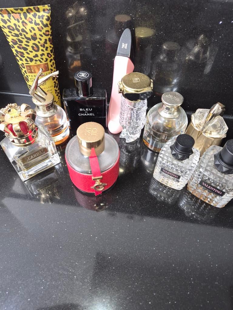 Lege en sommige zit nog wat in parfum flesjes, Ophalen, Gebruikt, Parfumfles