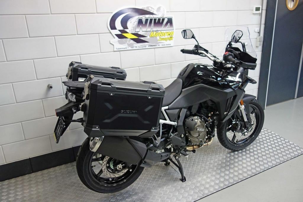 SUZUKI V-STROM 800, Suzuki, 2 cilinders, Motorrijbewijs A, Bedrijf