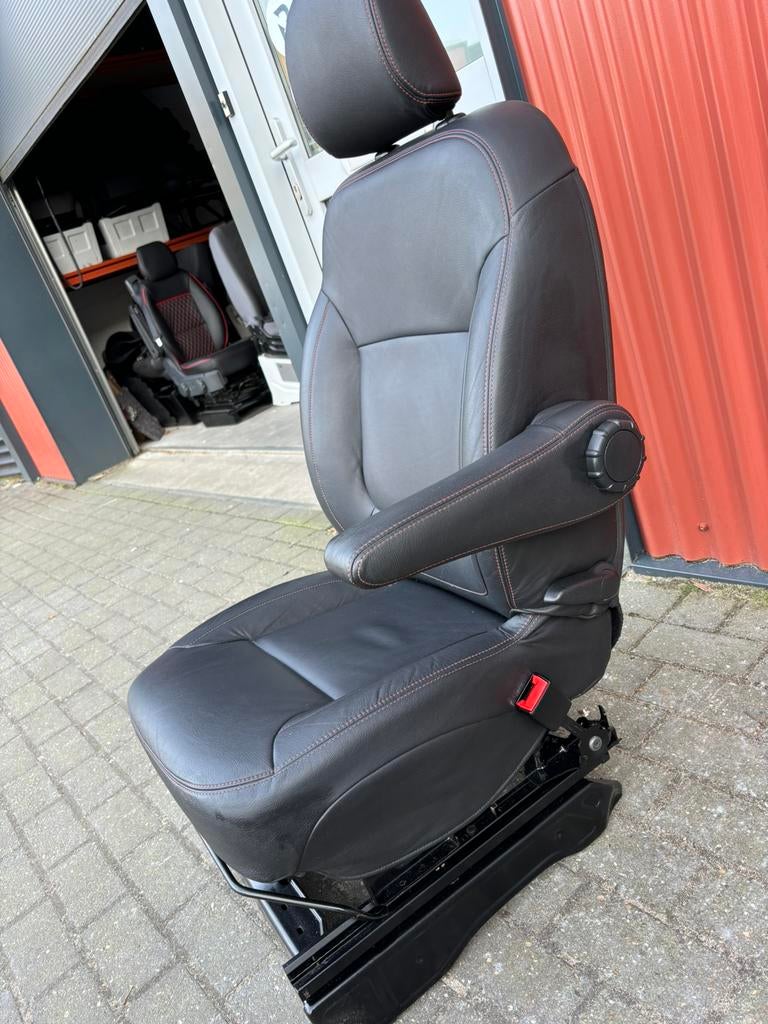 stoel rechts fiat talento renault trafic opel vivaro leer, Ophalen of Verzenden, Renault