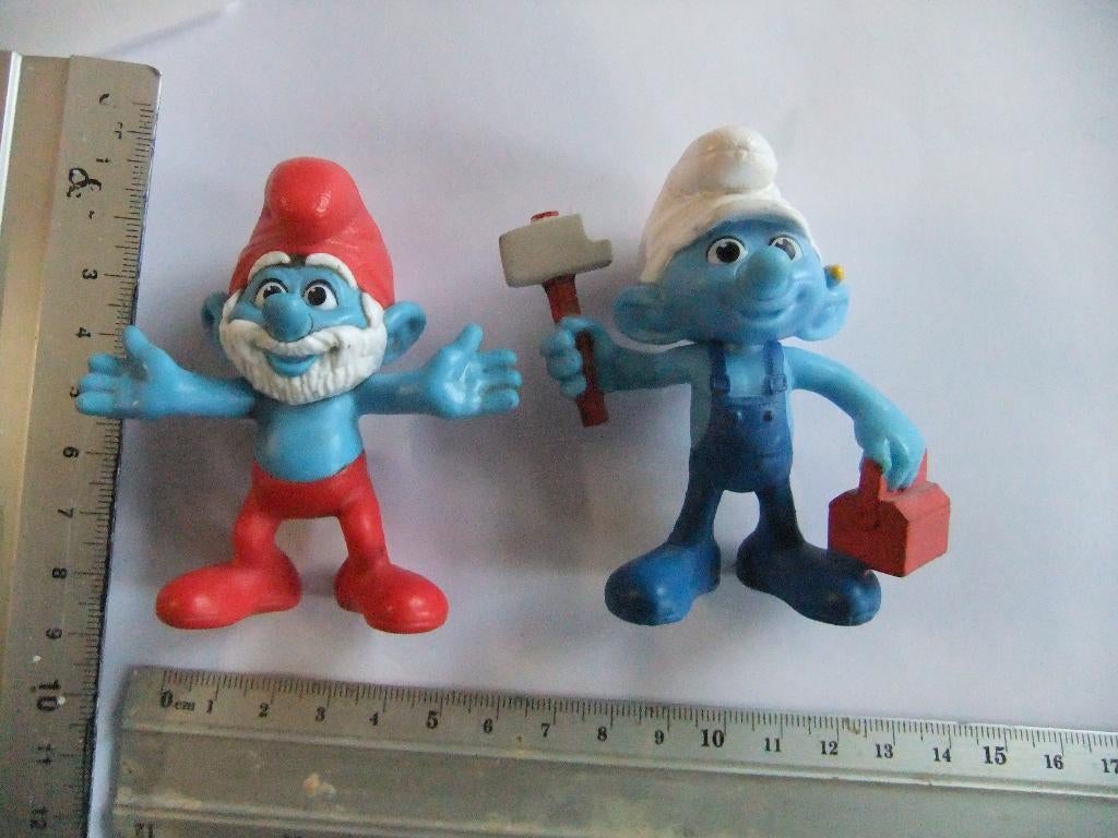 2 peyo smurfen, Verzamelen, Smurfen, Ophalen of Verzenden, Zo goed als nieuw, Verschillende Smurfen