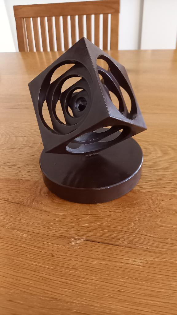 Bruin gespoten bronzen sculptuur 16 cm, Antiek en Kunst, Antiek | Koper en Brons, Ophalen, Brons
