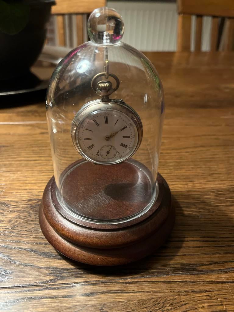 Antiek Zakhorloge in Glazen Stolp, Ophalen