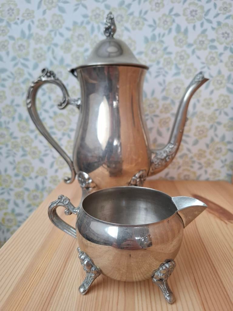 Vintage Verzilverde Koffiepot met Melkkannetje, Antiek en Kunst, Ophalen, Zilver