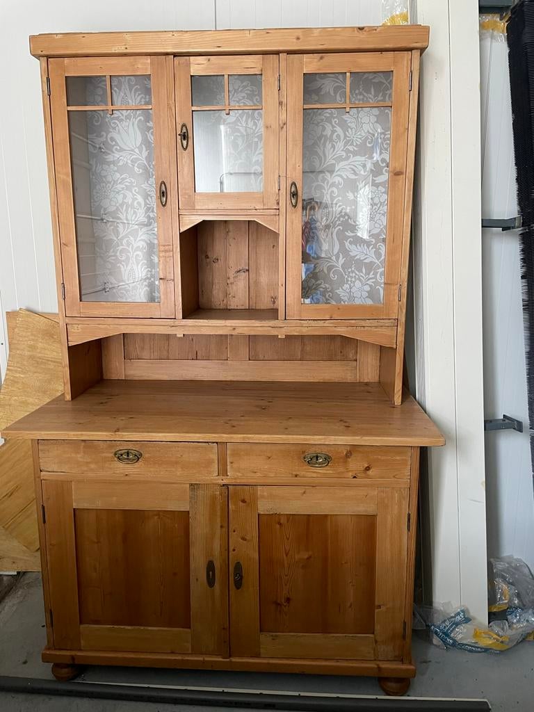 Antieke buffetkast rond 1900, Ophalen