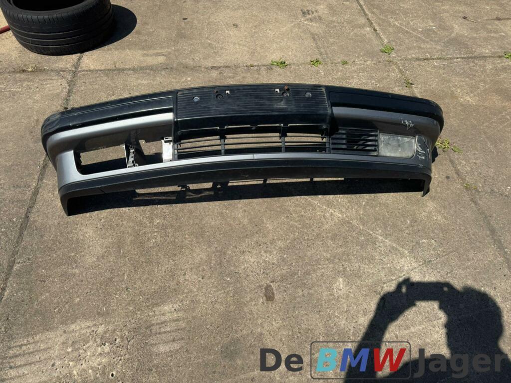 Voorbumper grijs BMW 7-serie E32 51118101951, Gebruikt, Voor, Ophalen of Verzenden, Bumper