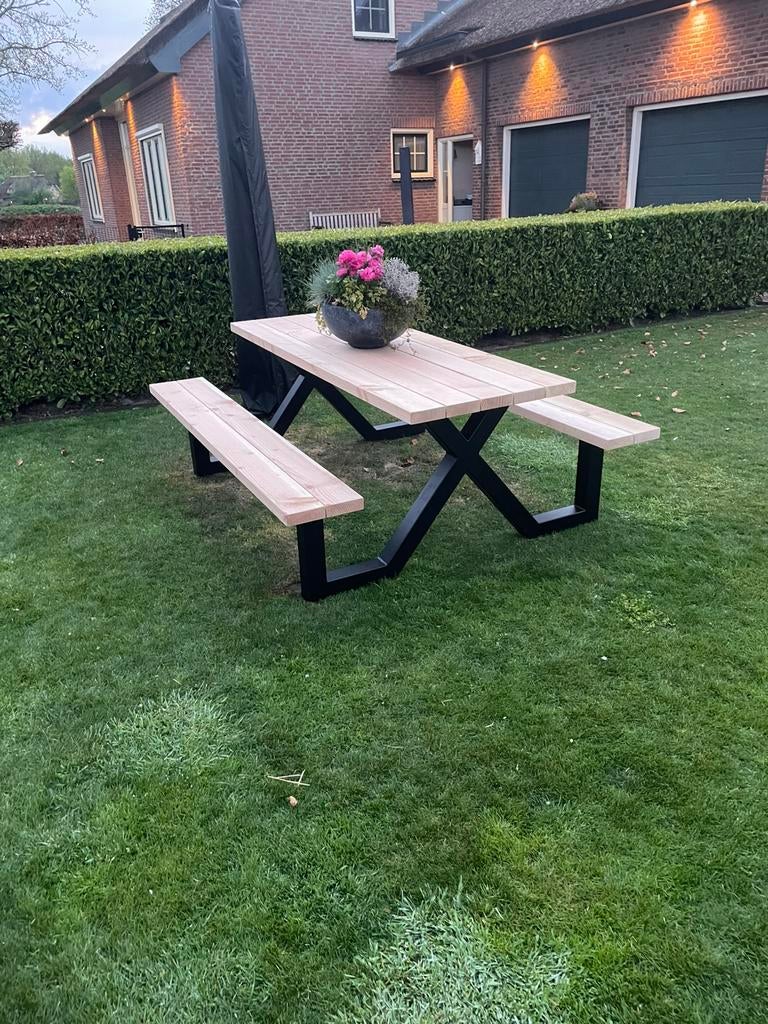 Robuuste Douglas picknicktafels met stalen X frame, Ophalen of Verzenden, Nieuw, Rechthoekig, Hout