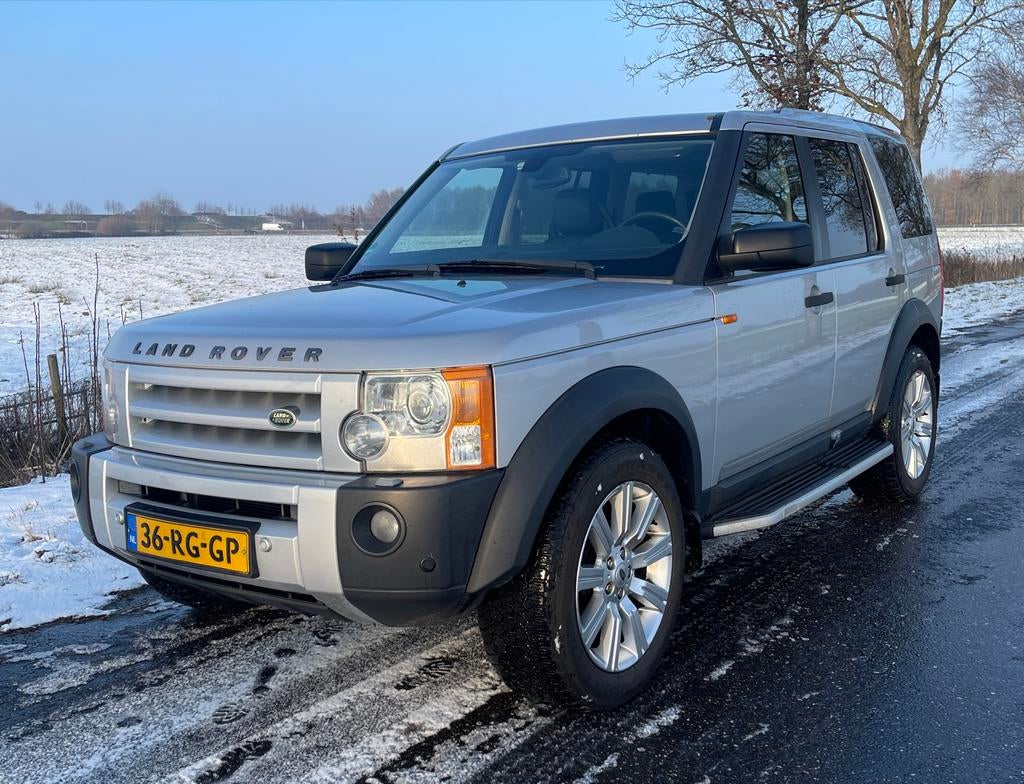 Land Rover Discovery V8 4.4 benzine 2005 netjes en goed, Auto's, Automaat, 2436 kg, 7 stoelen, 4394 cc