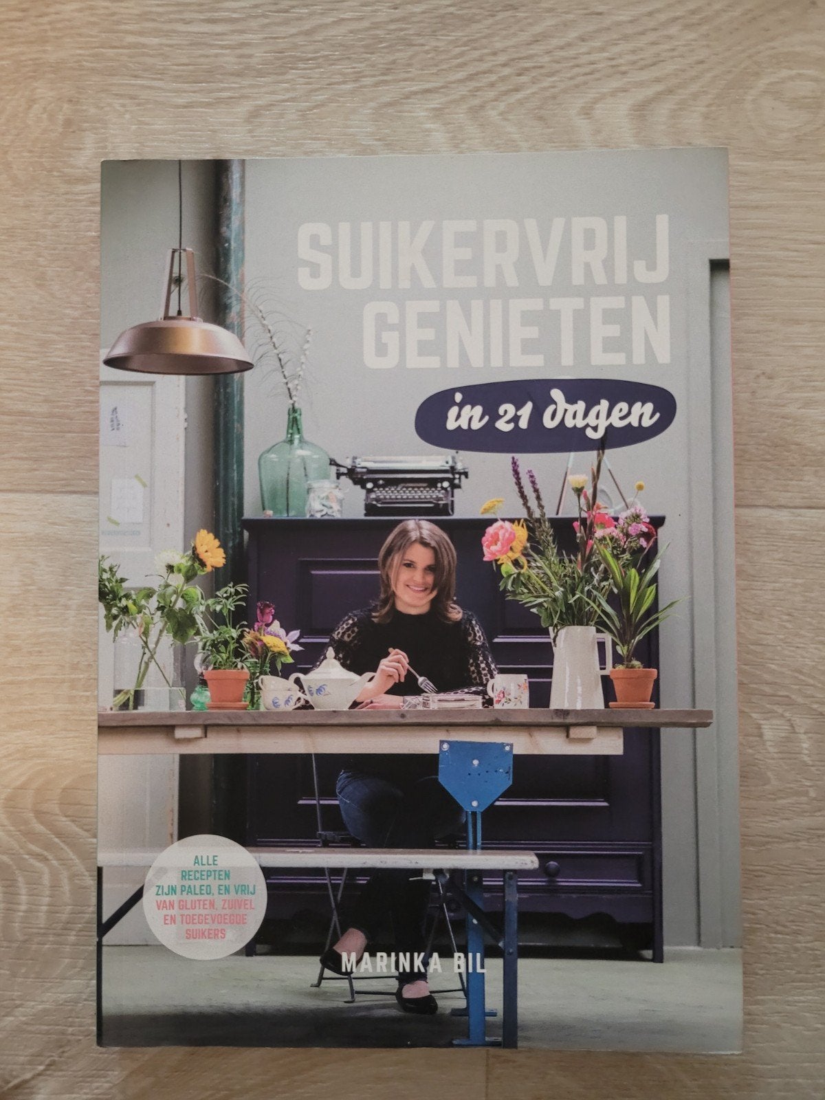 Marinka Bil - Suikervrij genieten, Marinka Bil, Dieet en Voeding, Ophalen of Verzenden, Zo goed als nieuw
