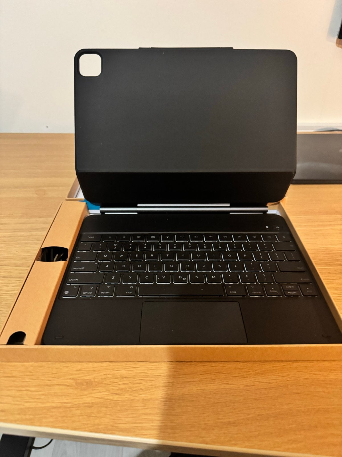 Blue Built Toetsenbordhoes voor iPad Air (2024) 13 inch