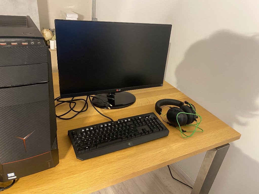 Lenovo Y700 game pc + 27" scherm + Razer toetsenbord/headset, Gebruikt, LENOVO, Ophalen of Verzenden, Gaming