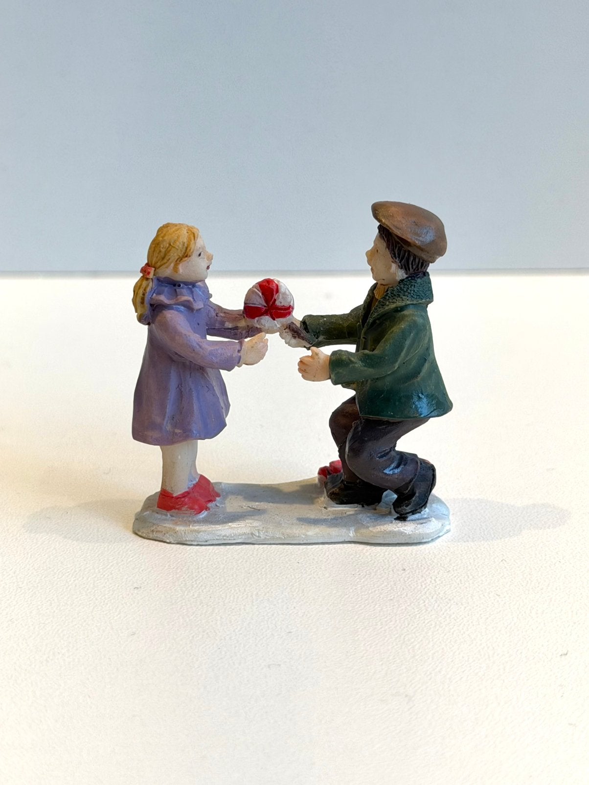 Christmas Village - Holiday Candies, Diversen, Kerst, Verzenden
