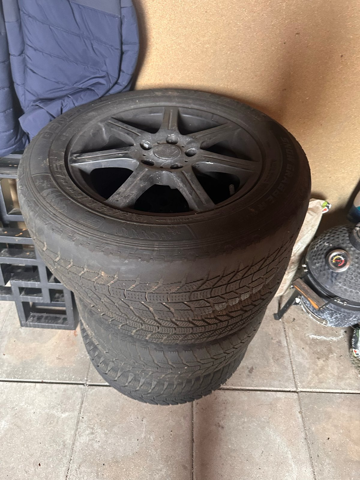 Winterbanden met velgen 215/65 R16, Auto-onderdelen, Banden en Velgen, 16 inch, Banden en Velgen, Winterbanden, Ophalen