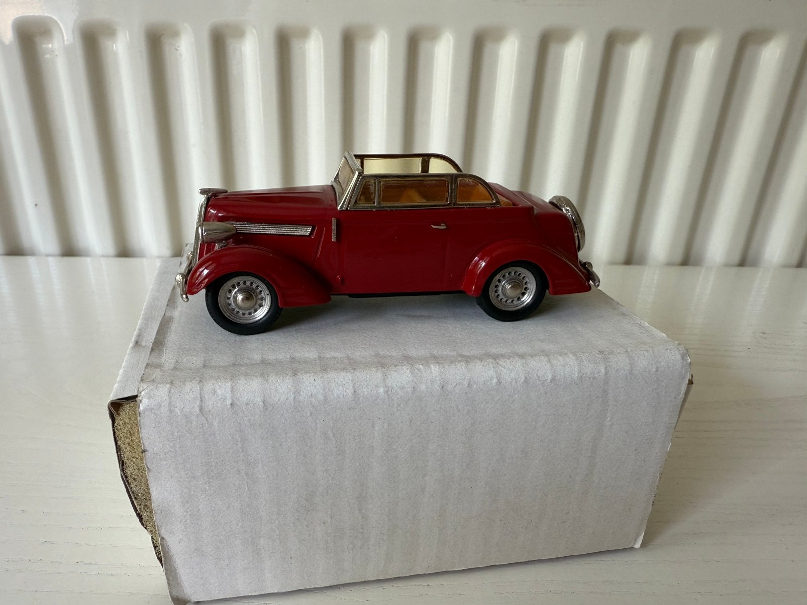 Opel Super 6 Cabriolet 1938 - Tin Wizard - rood - nr 310, Ophalen of Verzenden, Nieuw, Auto, Overige merken