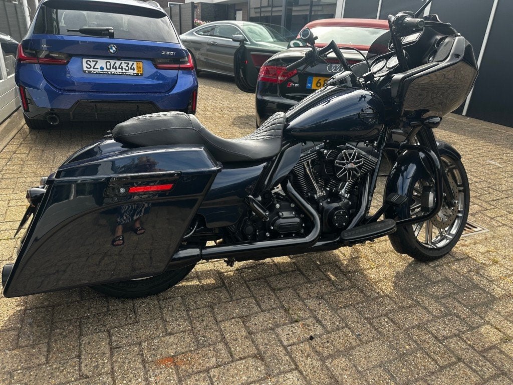 Harley-davidson  Tour 103 FLTRXS Road Glide Special Tour 103, 1690 cc, Bedrijf, Toermotor, Customerservice@harley-davidson.com