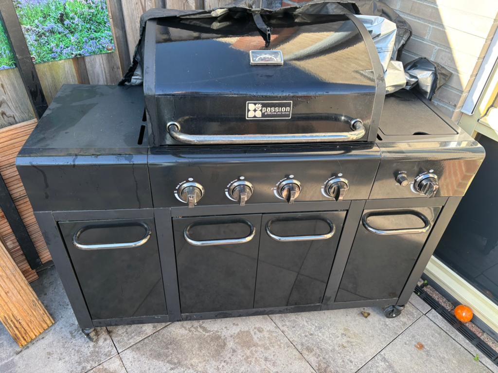 Passion grills barbecue met bp gasfles, Tuin en Terras, Gasbarbecues, Ophalen, Gebruikt