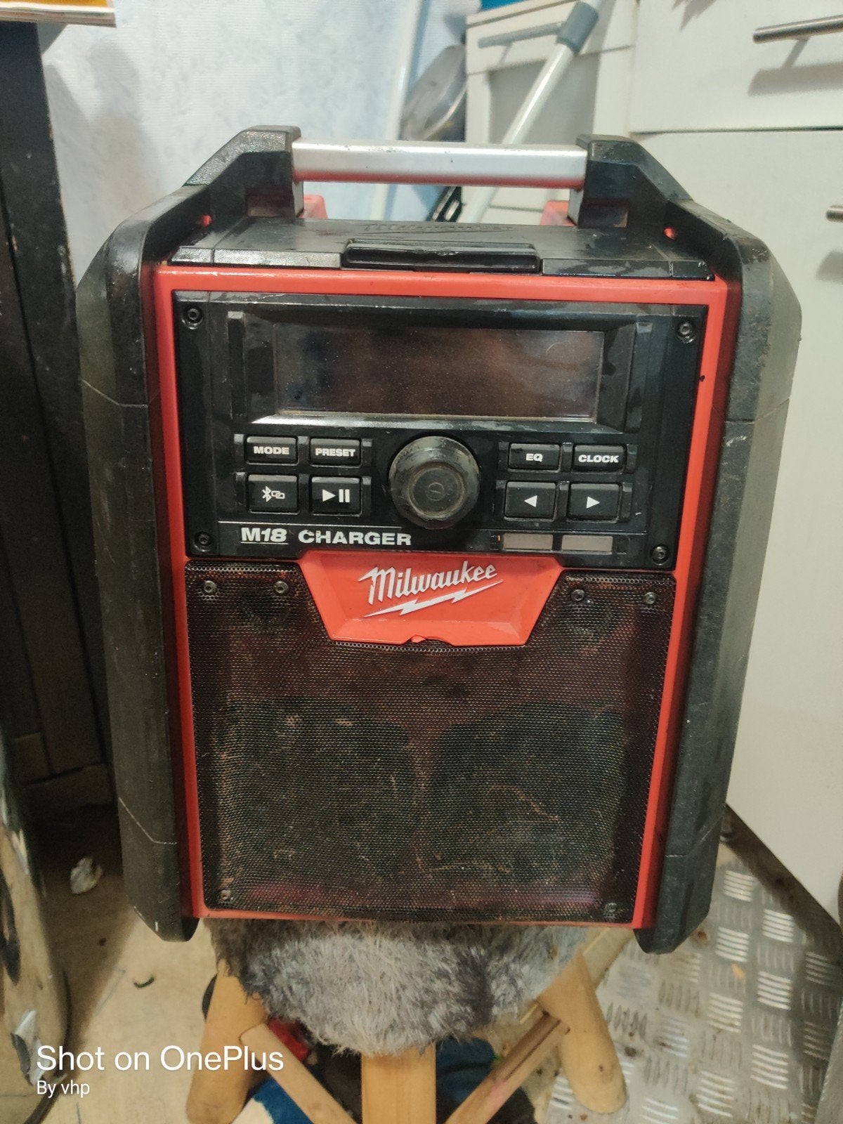 Milwaukee M18 Radio met Oplader - Gebruikt, Doe-het-zelf en Verbouw, Ophalen