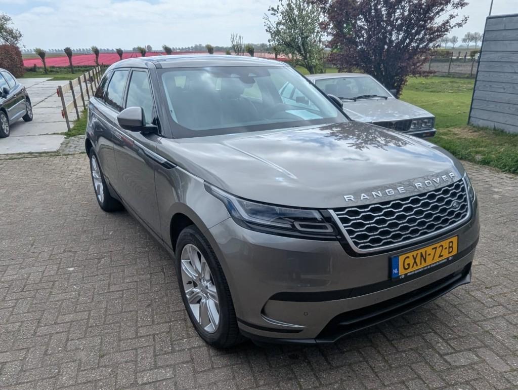 Land Rover Range Rover Velar P400e 404pk AWD AUT 2022 Bruin, Auto's, Automaat, 2174 kg, Beige, 4 cilinders