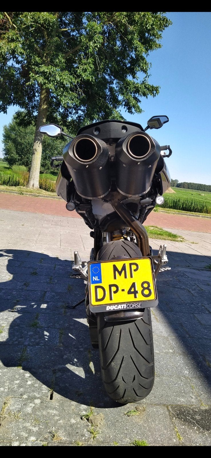 Ducati kentenplaathouder carbon, Ophalen of Verzenden, Uitlaat