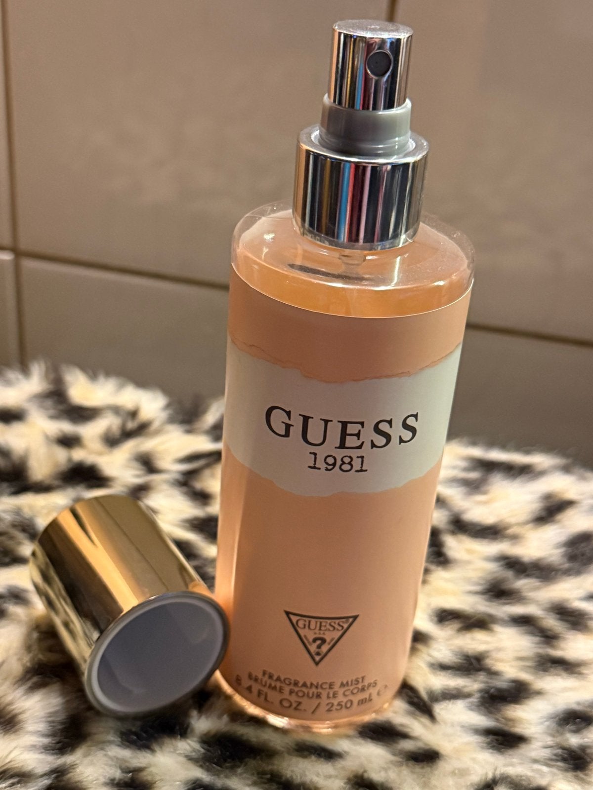 Guess 1981 Fragrance Mist 250 ml, Ophalen of Verzenden, Zo goed als nieuw