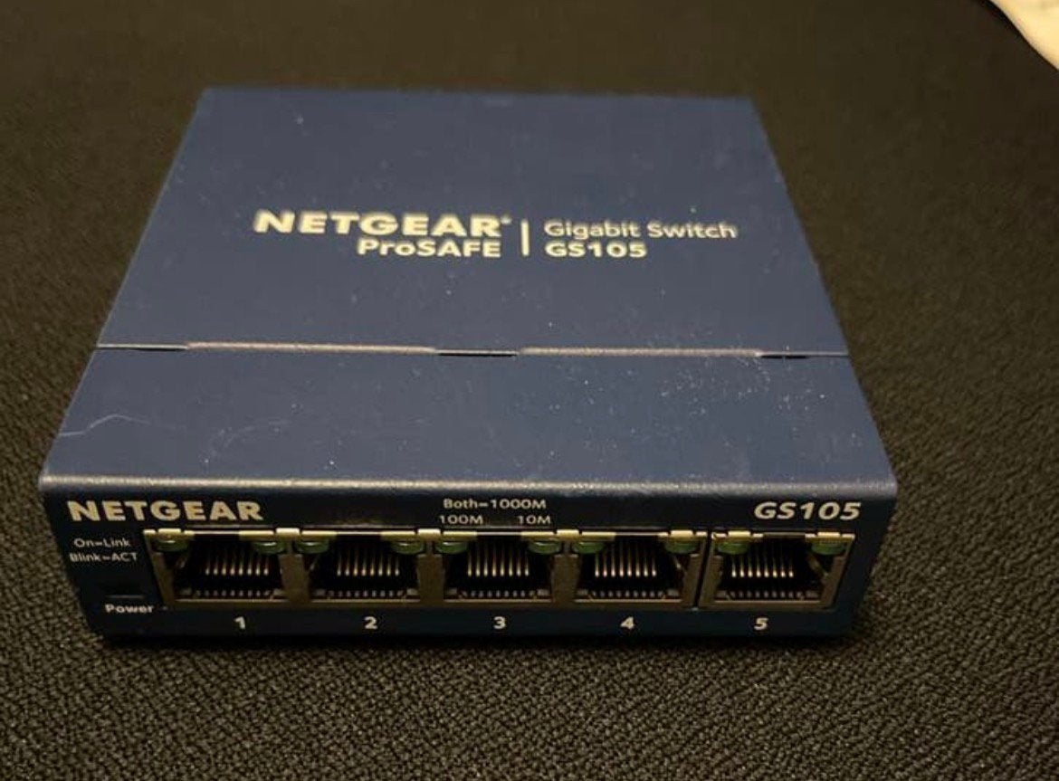 Netgear ProSAFE Gigabit Switch GS105, Ophalen of Verzenden, Zo goed als nieuw