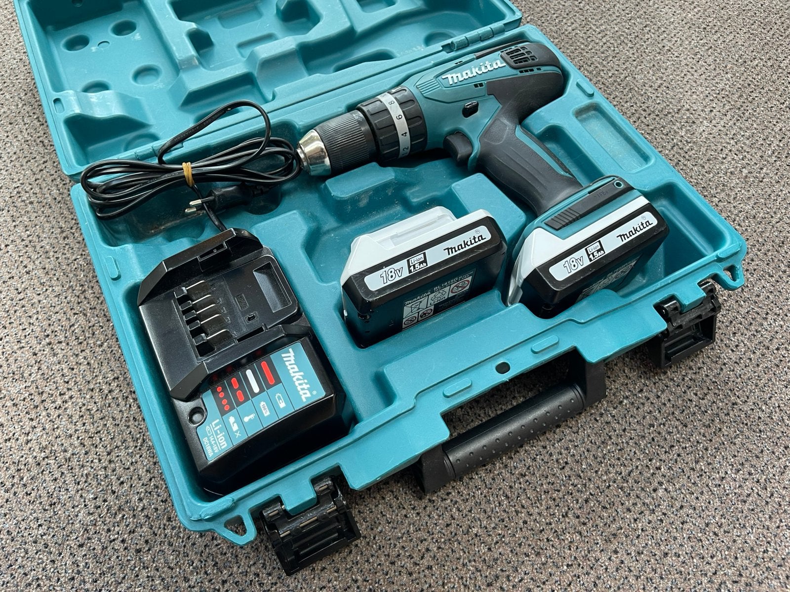Makita HP457DWE | 2 accu’s | lader | koffer, Ophalen, Gebruikt, Boor- en Schroefmachine