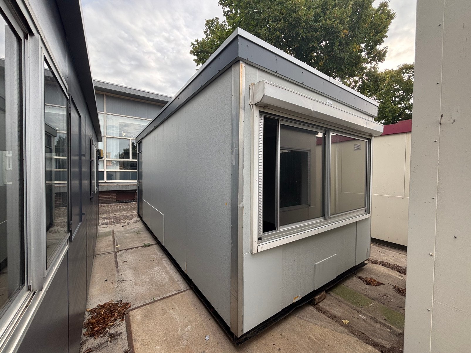 Kantoorunit 6x3 meter | keuken en toilet, Ophalen