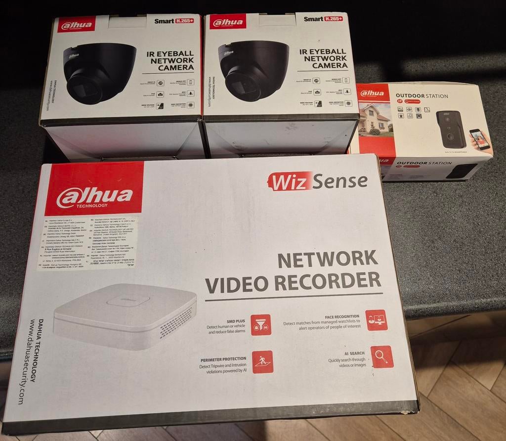 Dahua Beveiligingssysteem:NVR, 2x Camera, Deurbel Gebruikt., Ophalen, Gebruikt, Buitencamera