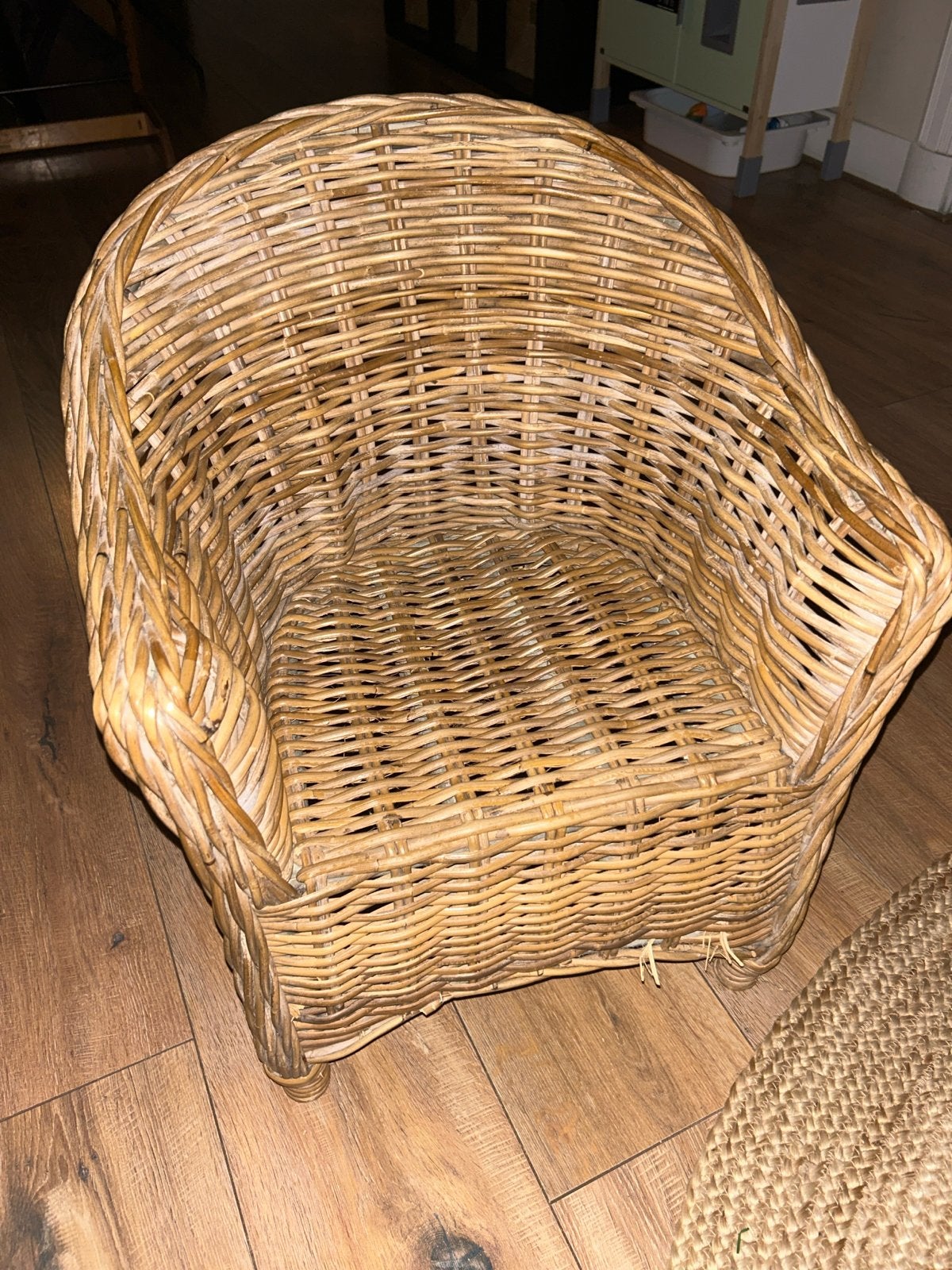Kinder rotan stoeltje, Kinderen en Baby's, Kinderkamer | Tafels en Stoelen, Ophalen of Verzenden, Gebruikt, Stoel(en)