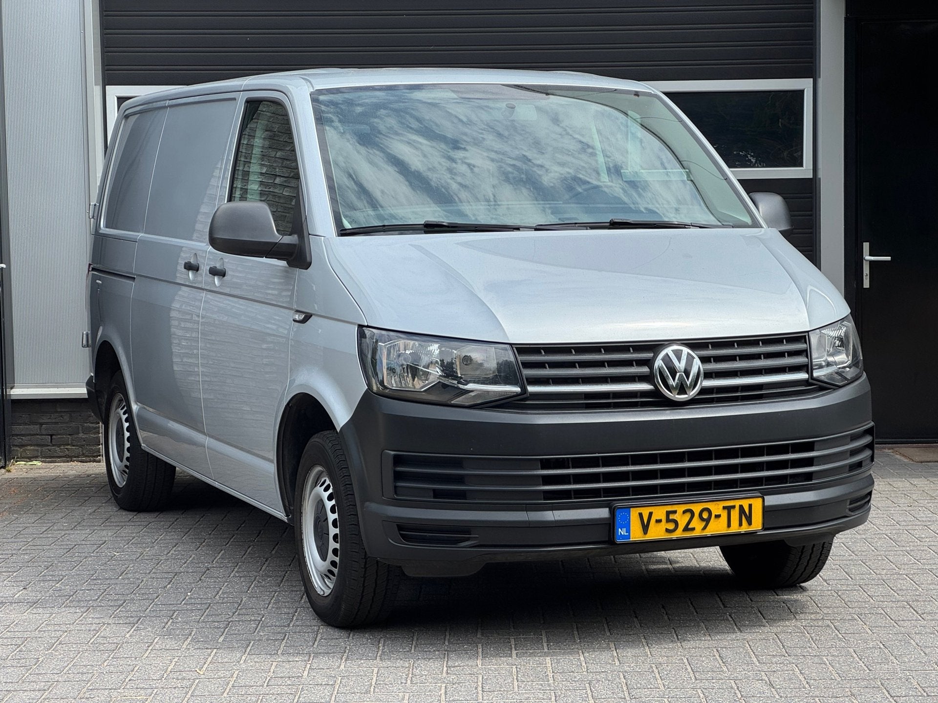 Volkswagen Transporter 2.0 TDI L1H1 Economy 3Personen, Airco, Auto's, Voorwielaandrijving, 1798 kg, Gebruikt, Euro 6