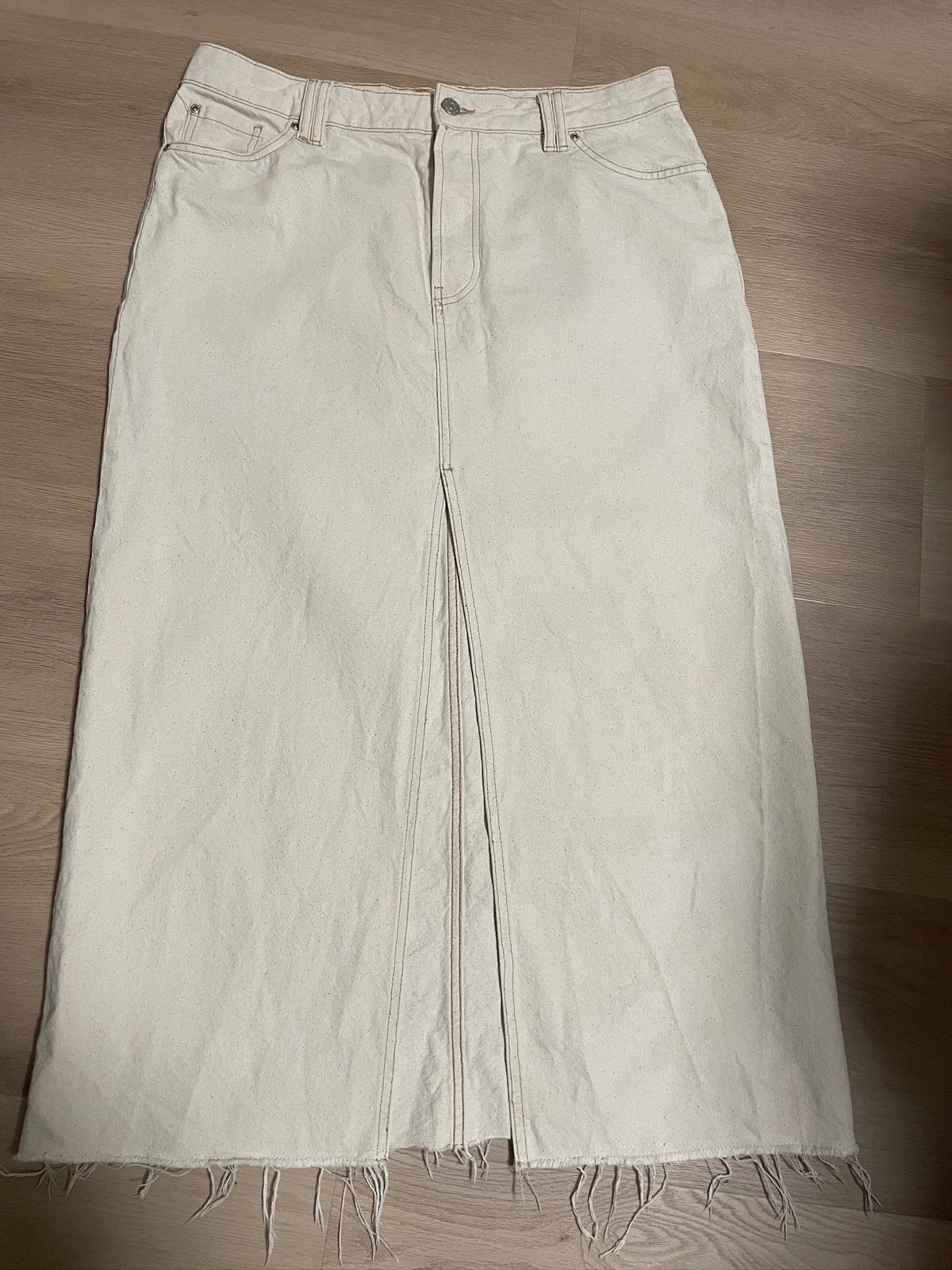 Mooie beige lange spijkerrok van Primark, maat 44, Beige, Maat 42/44 (L), Ophalen of Verzenden, Zo goed als nieuw