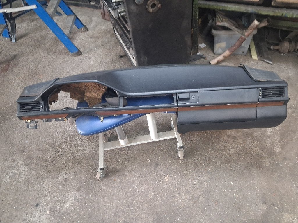 ZWART DASHBOARD MERCEDES W124, Ophalen, Gebruikt, Mercedes-Benz