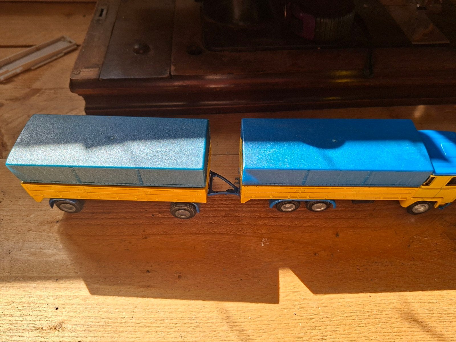 Vintage Scania vrachtwagen met aanhanger (speelgoed), Ophalen of Verzenden