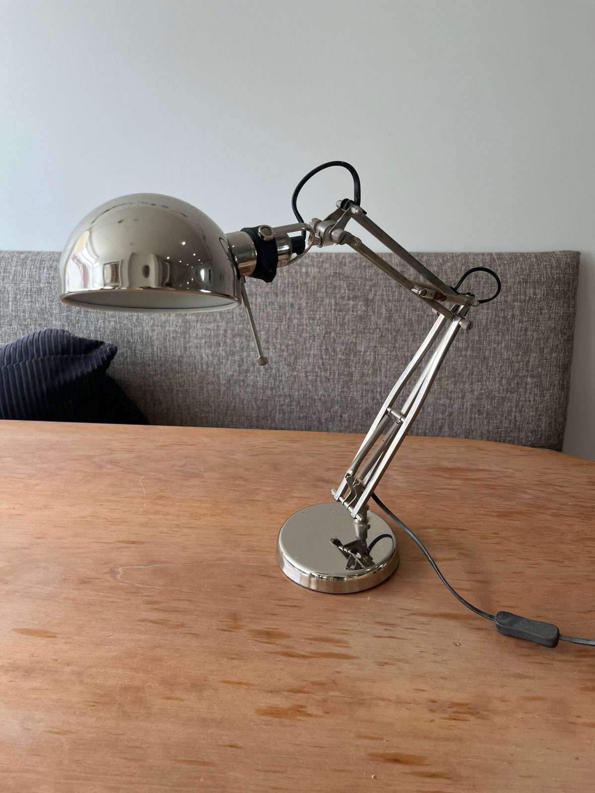 IKEA Bureaulamp/tafellamp, zilverkleurig, verstelbaar, Ophalen, Bureaulamp, Gebruikt, E27 (groot)